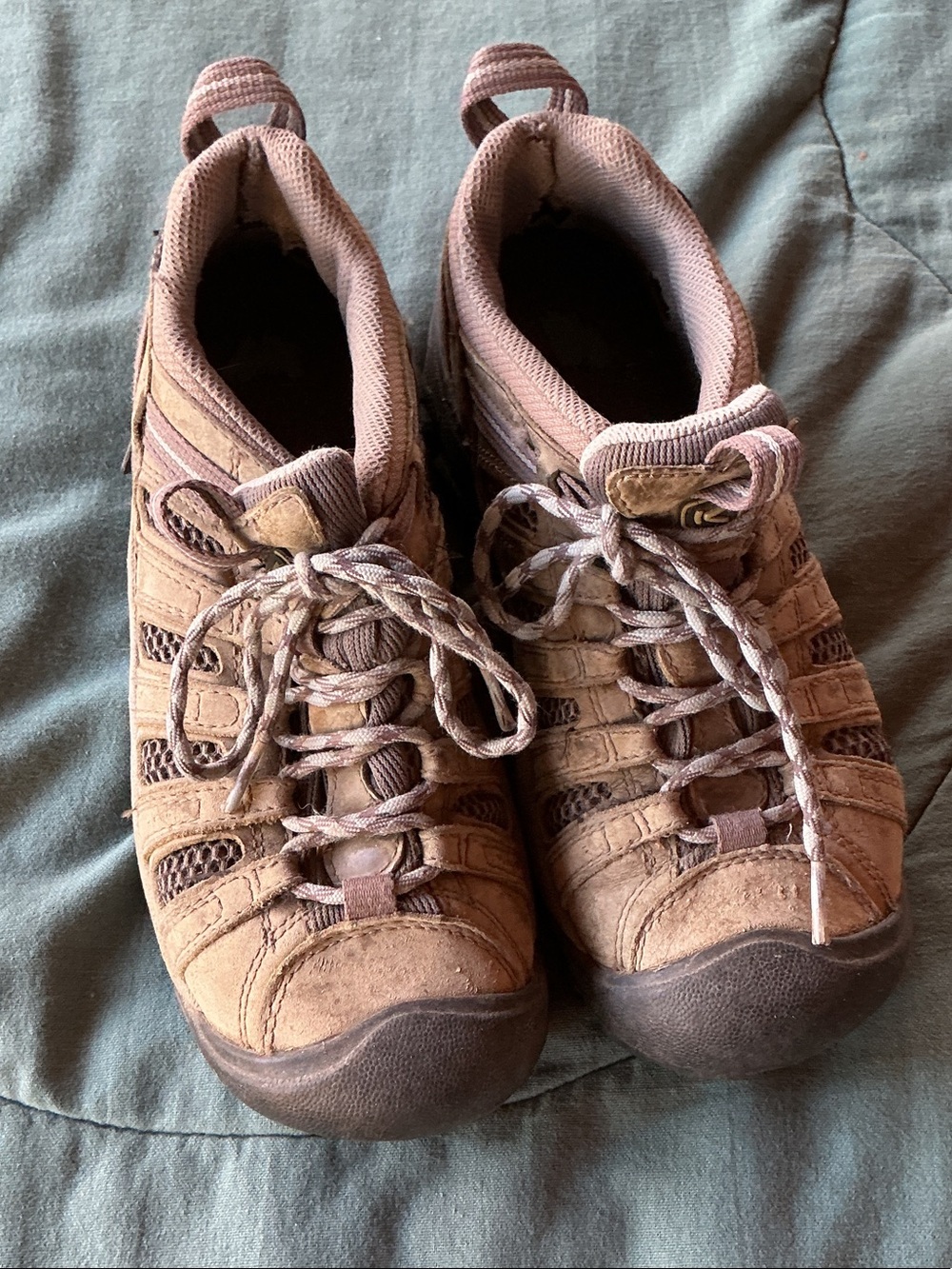 Keen Women's Brown/Taupe Lace-Up Hiking Sneakers